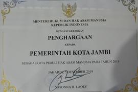 Penghargaan Sebagai Kota Peduli Hak Asasi Manusia Pada Tahun 2018